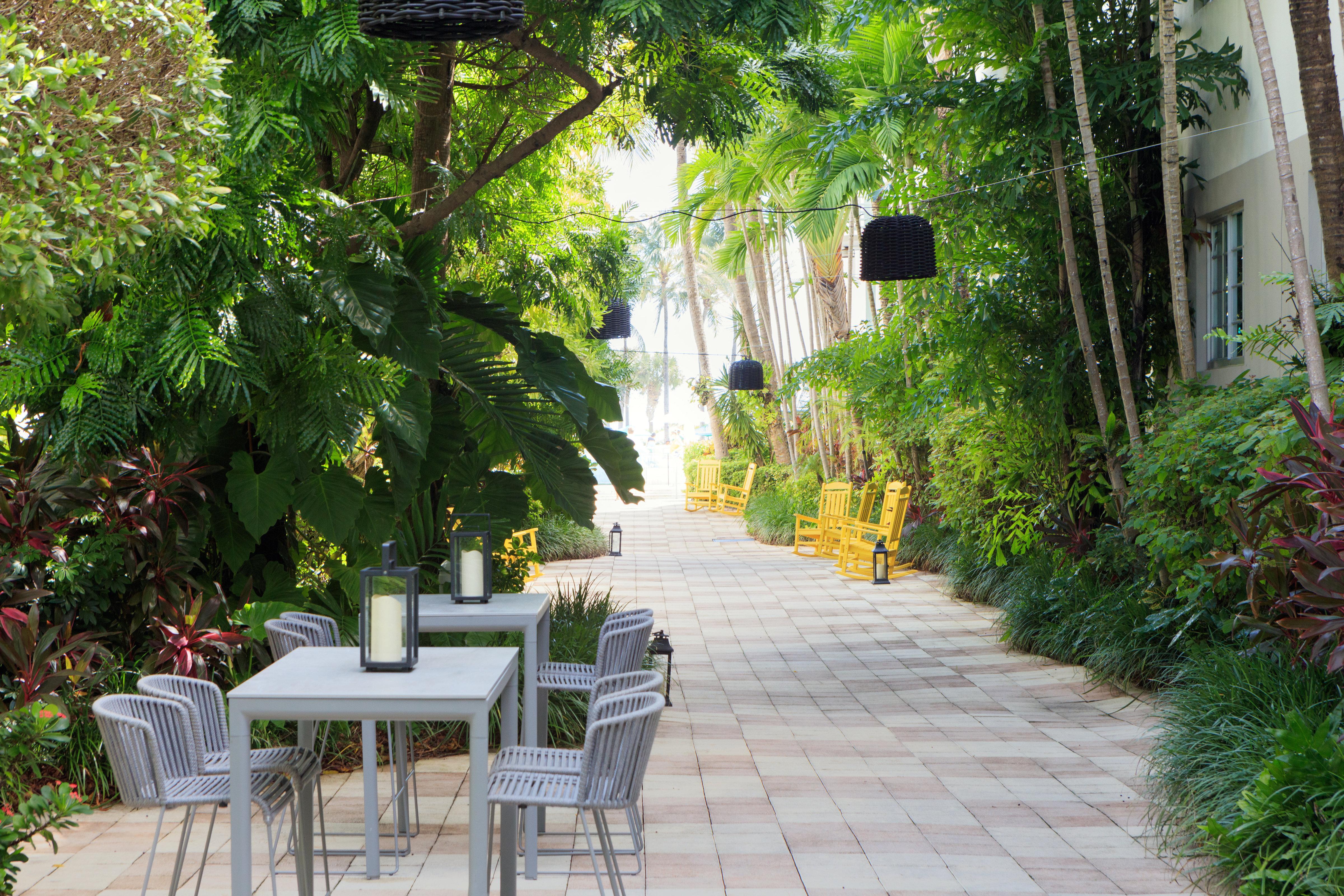 Kimpton Surfcomber Hotel By Ihg Miami Beach Eksteriør billede
