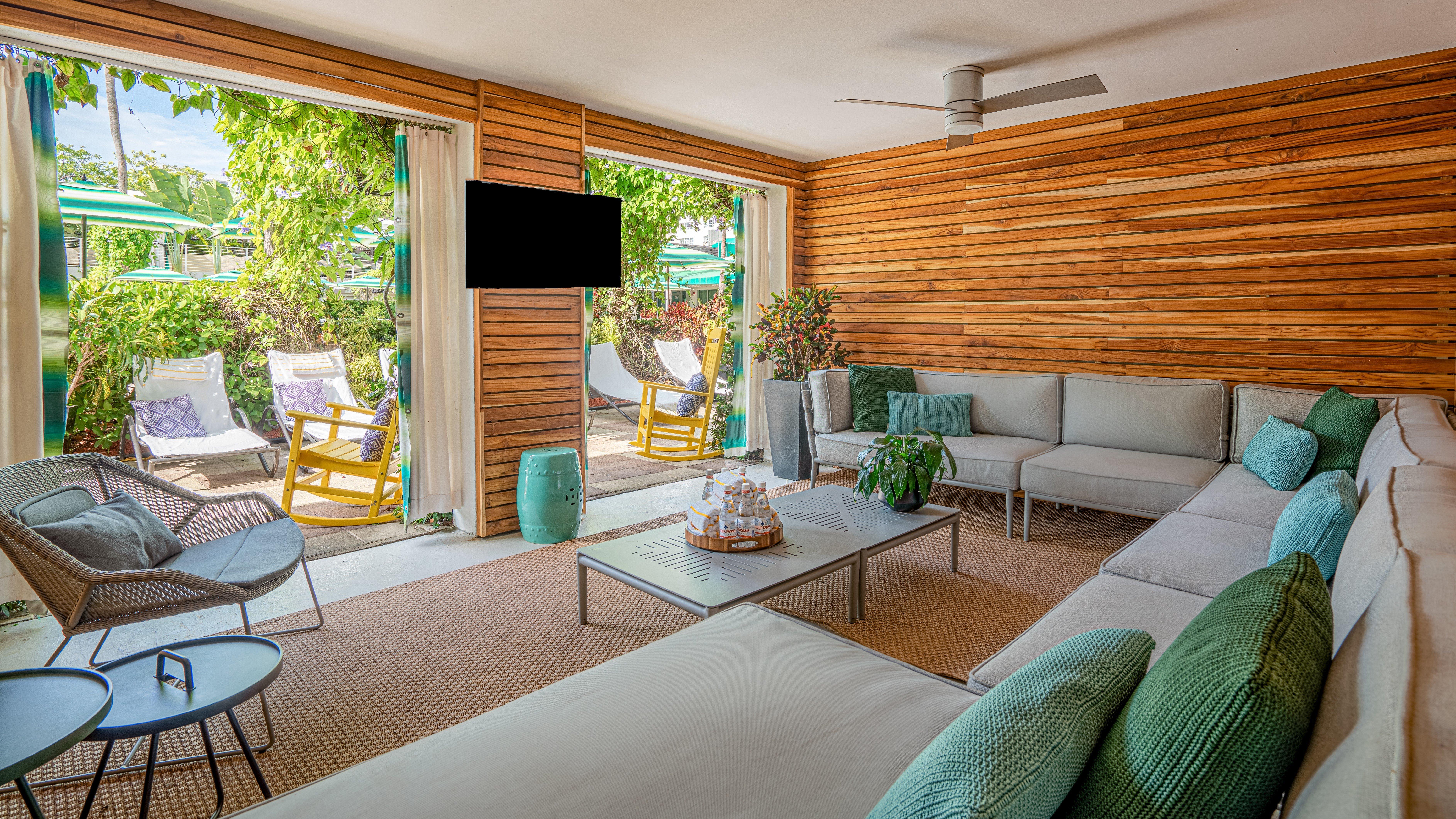 Kimpton Surfcomber Hotel By Ihg Miami Beach Eksteriør billede