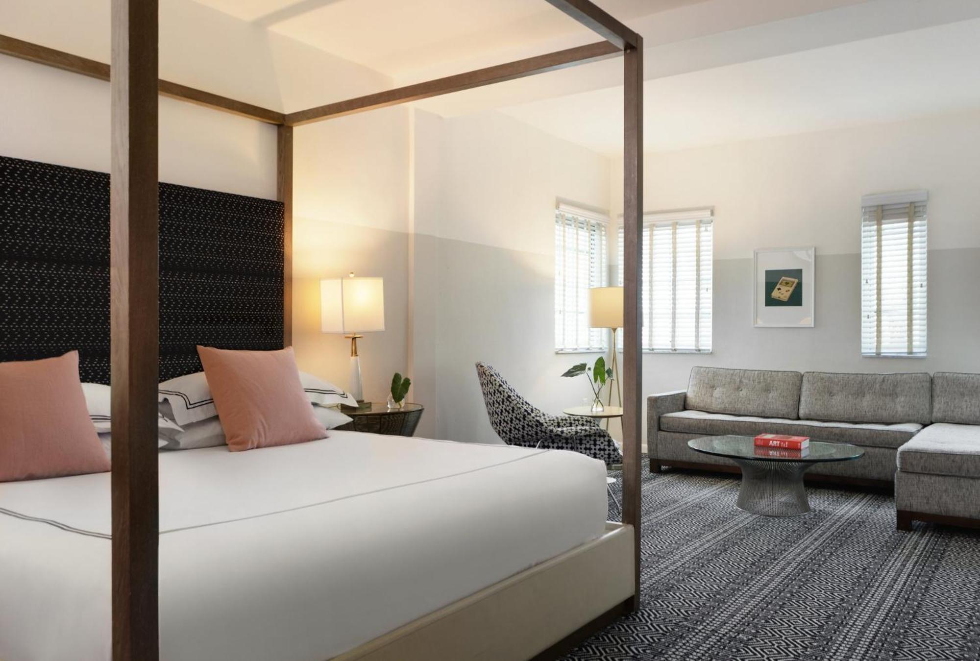 Kimpton Surfcomber Hotel By Ihg Miami Beach Eksteriør billede
