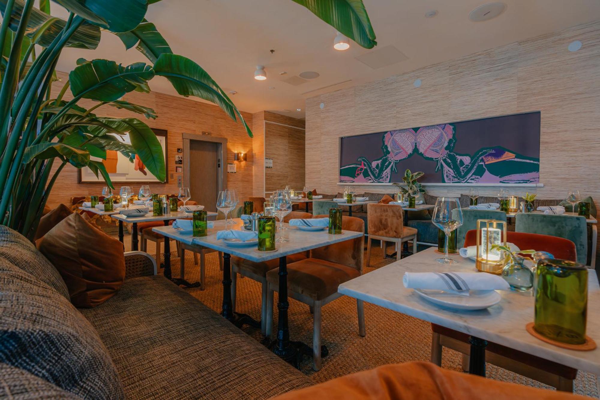 Kimpton Surfcomber Hotel By Ihg Miami Beach Eksteriør billede