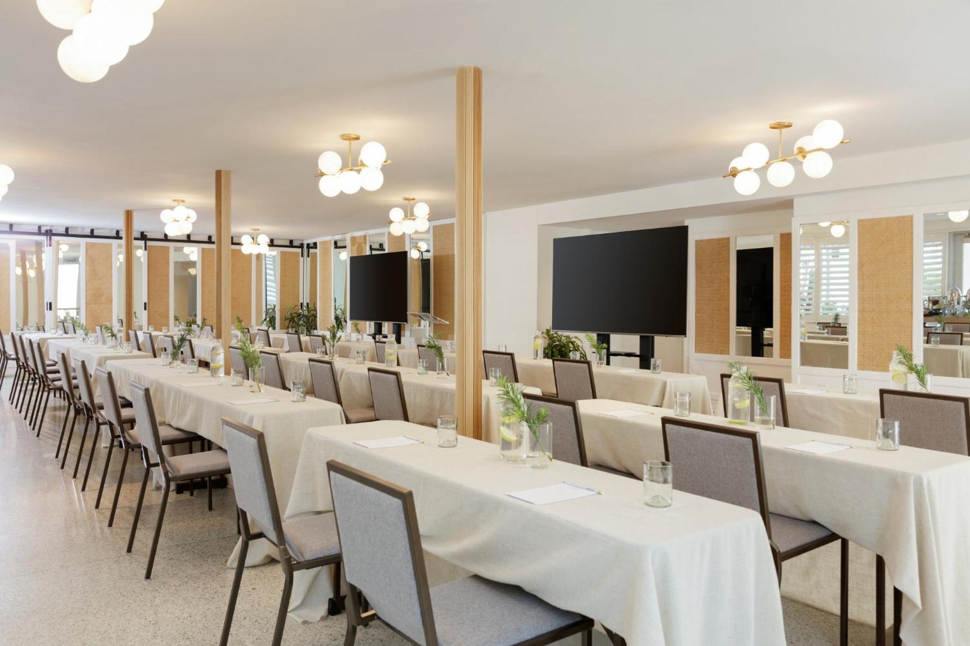 Kimpton Surfcomber Hotel By Ihg Miami Beach Eksteriør billede