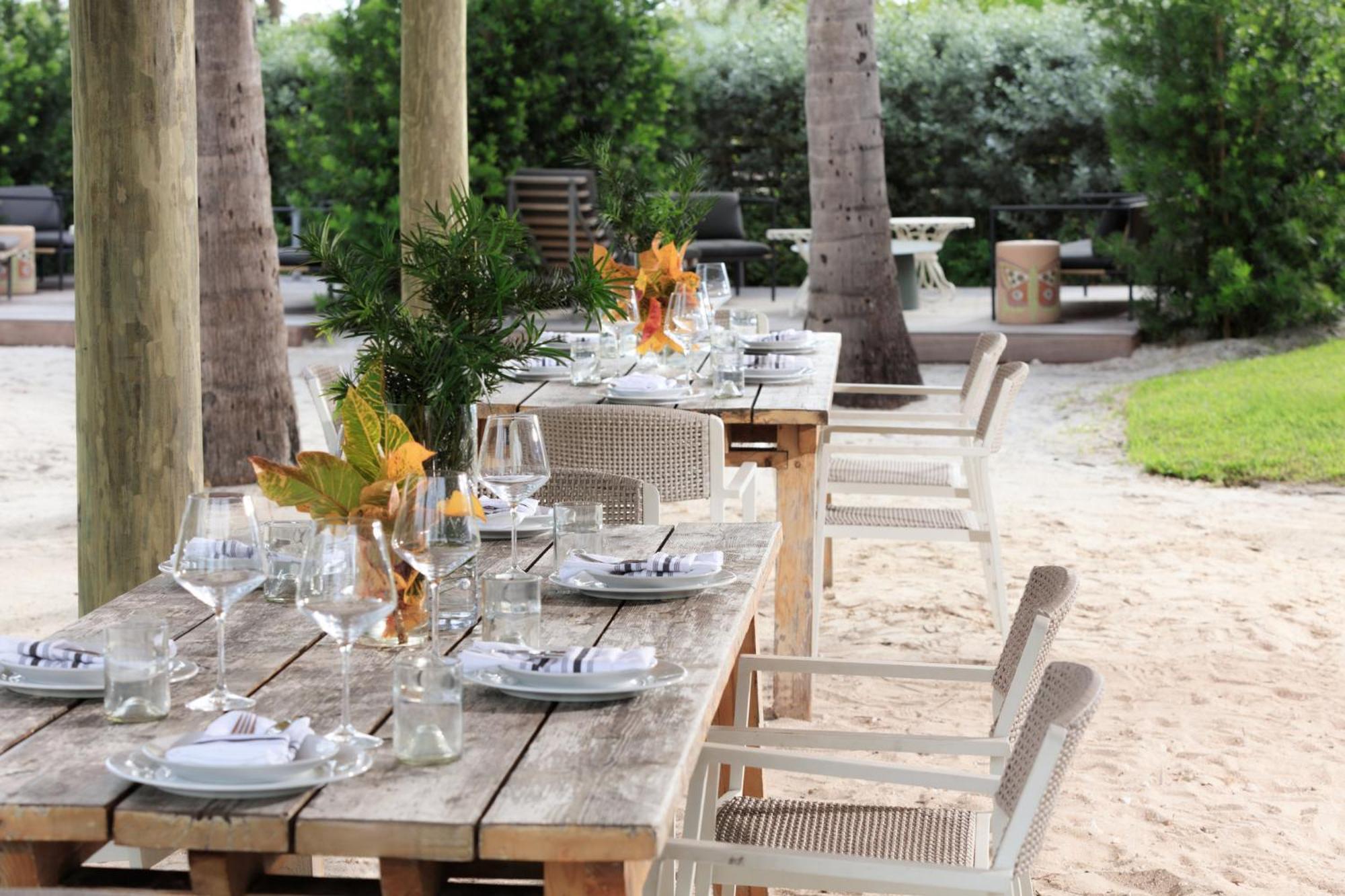 Kimpton Surfcomber Hotel By Ihg Miami Beach Eksteriør billede