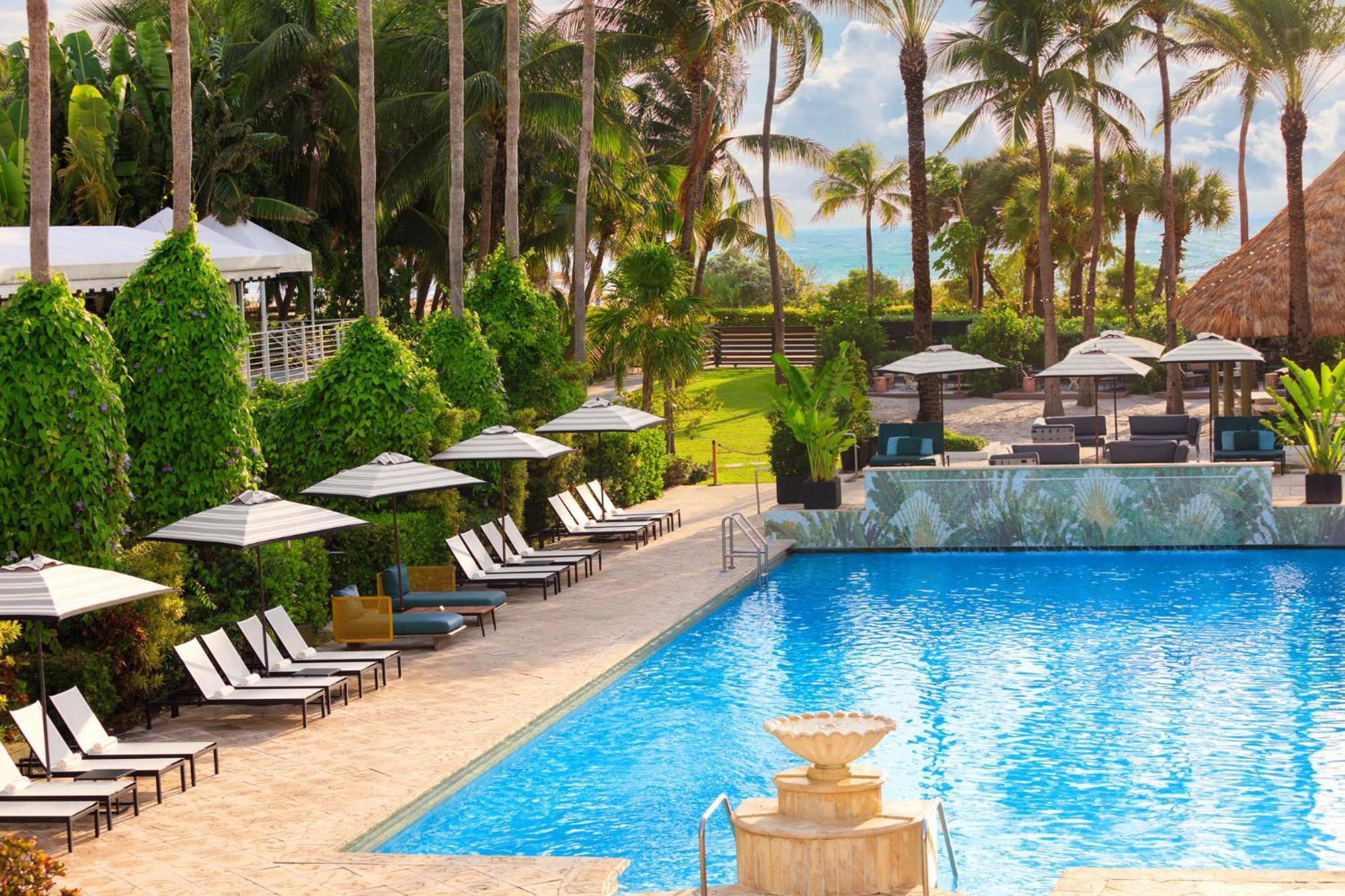 Kimpton Surfcomber Hotel By Ihg Miami Beach Eksteriør billede