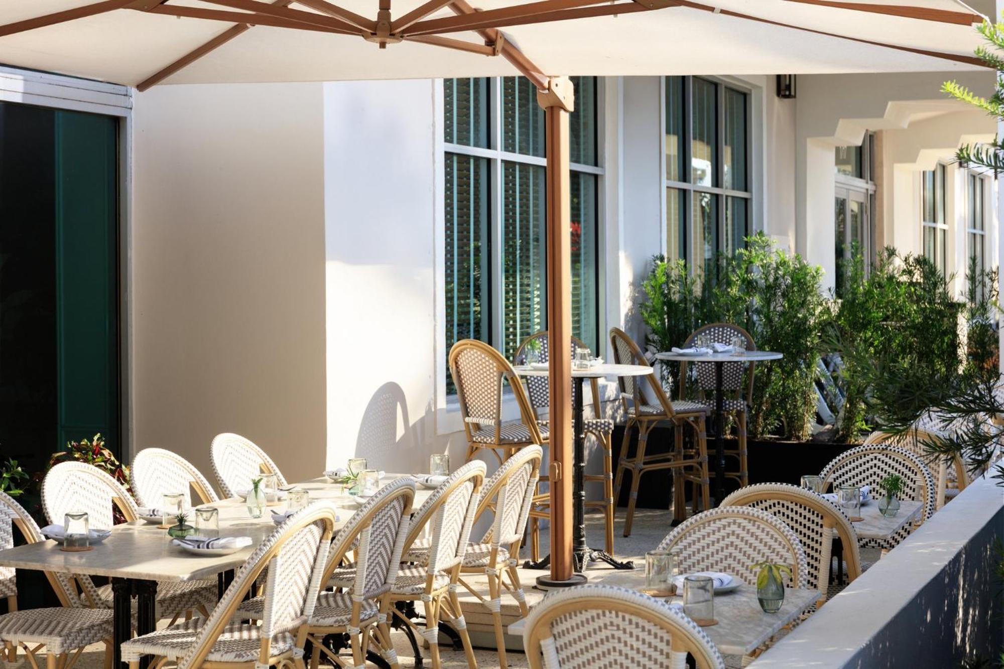 Kimpton Surfcomber Hotel By Ihg Miami Beach Eksteriør billede
